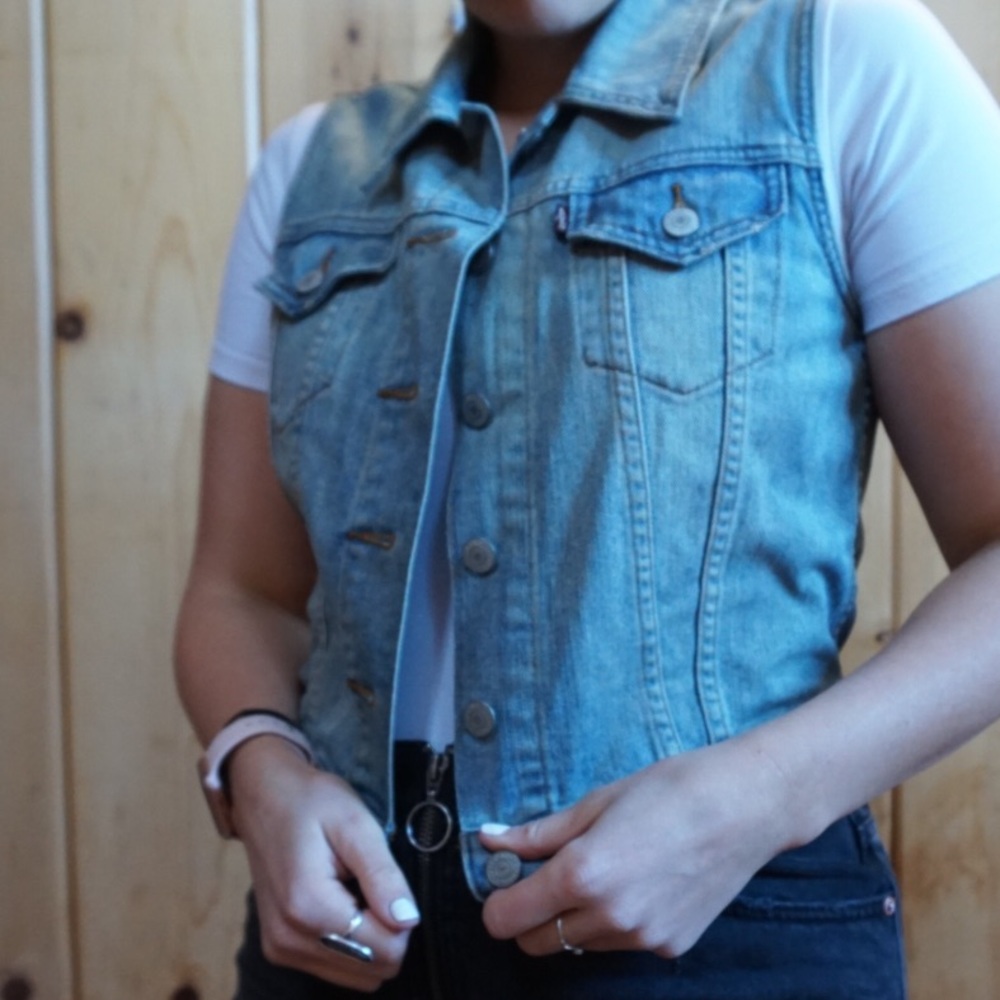 Levi’s Jean Vest Size M